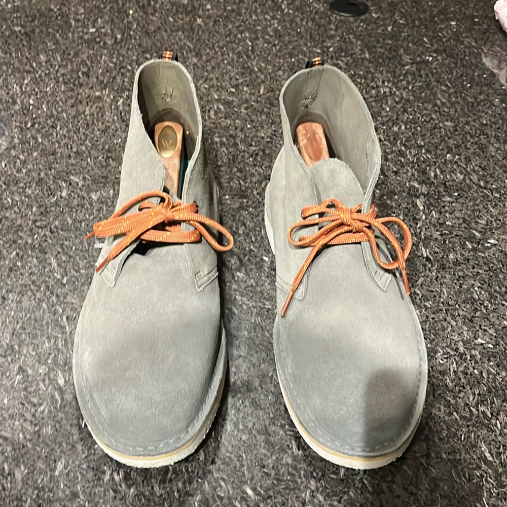 Men’s shoes
